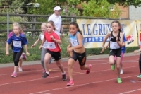 1000m AI